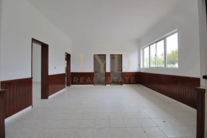 Moradia T3 para Venda em São João da Corveira