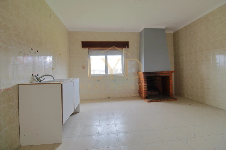 Moradia T3 para Venda em São João da Corveira Foto 5