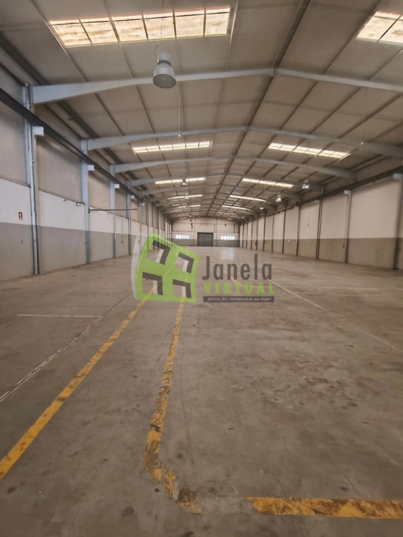 Armazém para Arrendamento em Alenquer (Santo Estêvão e Triana) Foto 4