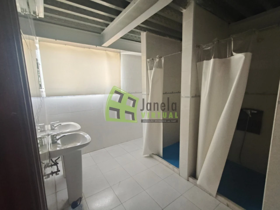 Armazém para Arrendamento em Alenquer (Santo Estêvão e Triana) Foto 10