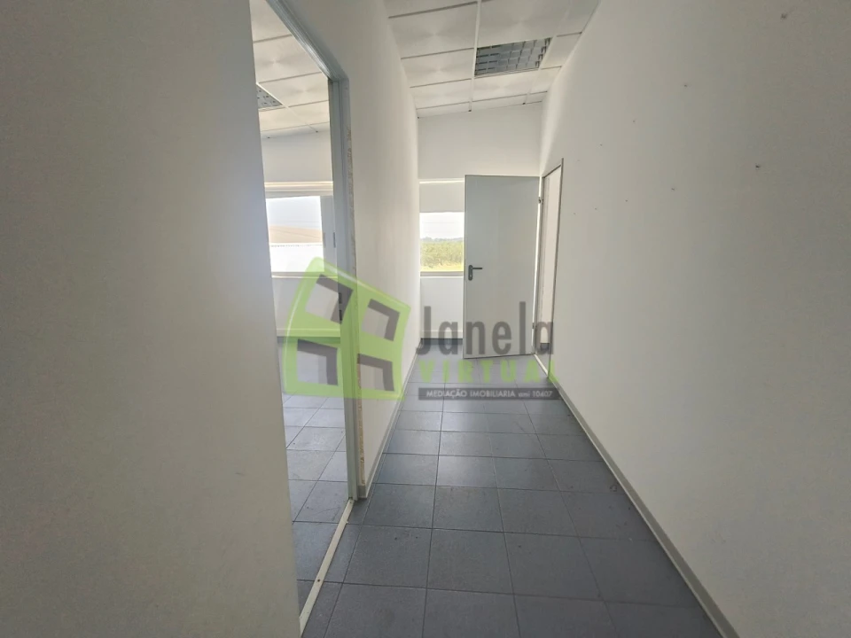 Armazém para Arrendamento em Alenquer (Santo Estêvão e Triana) Foto 18