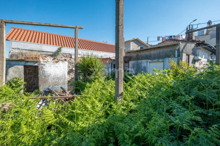 Moradia T3 para Venda em Pedrouços Foto 5