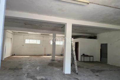 Terreno Comércio / Armazém para Arrendamento em Celeirós, Aveleda e Vimieiro