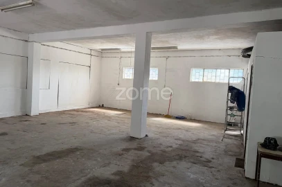 Terreno Comércio / Armazém para Arrendamento em Celeirós, Aveleda e Vimieiro