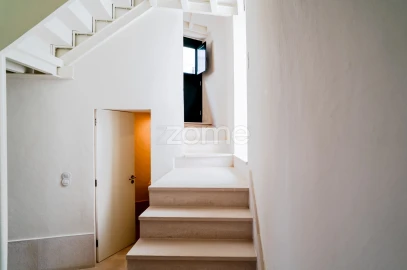 Moradia T4 para Venda em Santa Maria da Devesa