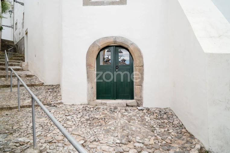 Moradia T4 para Venda em Santa Maria da Devesa Foto 3