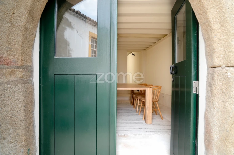 Moradia T4 para Venda em Santa Maria da Devesa Foto 4