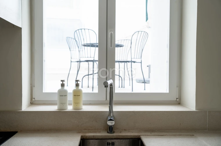 Moradia T4 para Venda em Santa Maria da Devesa Foto 9