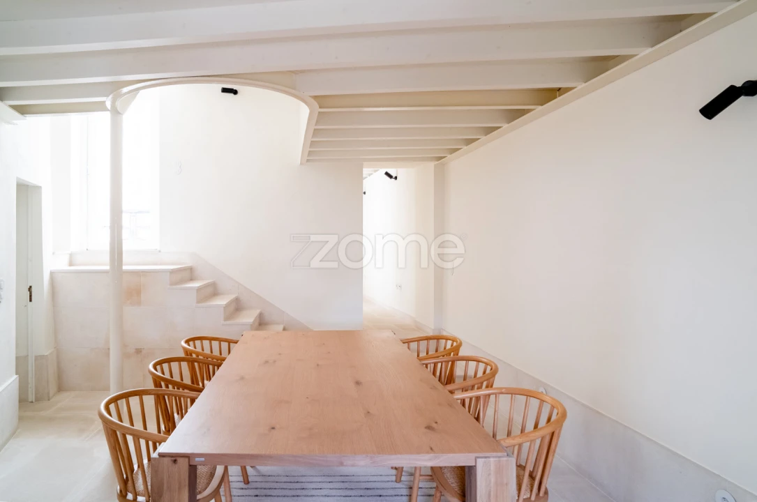 Moradia T4 para Venda em Santa Maria da Devesa Foto 5