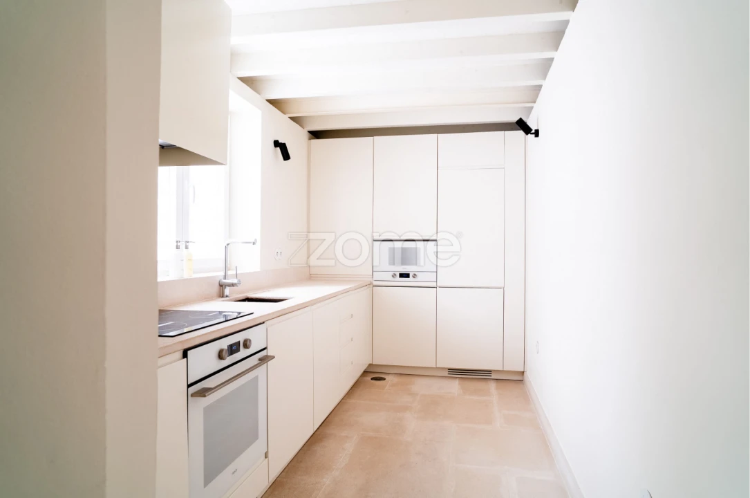 Moradia T4 para Venda em Santa Maria da Devesa Foto 8