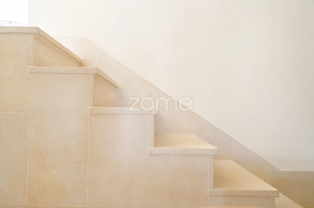 Moradia T4 para Venda em Santa Maria da Devesa Foto 12