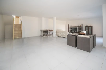 Moradia T6 para Venda em Carvalhal