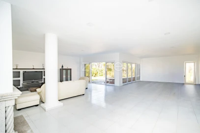 Moradia T6 para Venda em Carvalhal