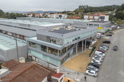 Terreno Comércio / Armazém para Venda em Sequeira