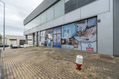 Terreno Comércio / Armazém para Venda em Sequeira
