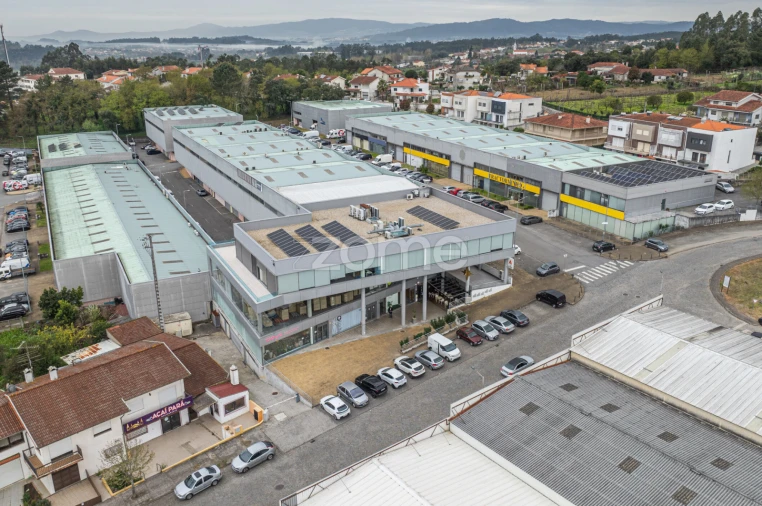 Terreno Comércio / Armazém para Venda em Sequeira Foto 6