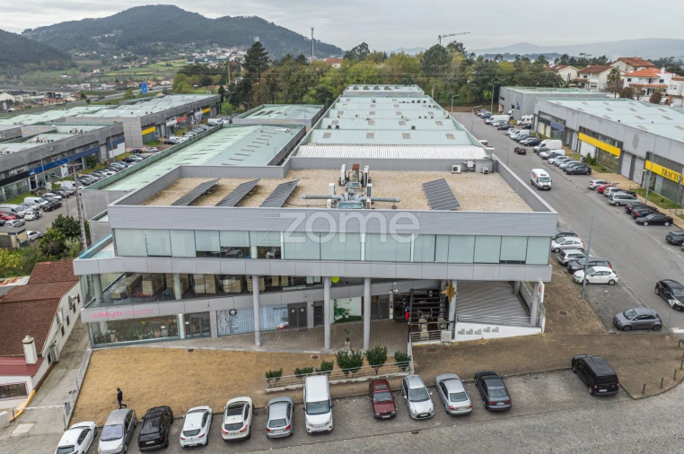 Terreno Comércio / Armazém para Venda em Sequeira