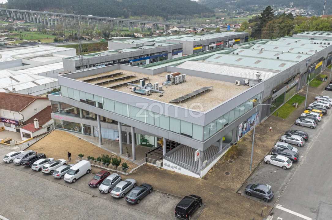Terreno Comércio / Armazém para Venda em Sequeira Foto 7