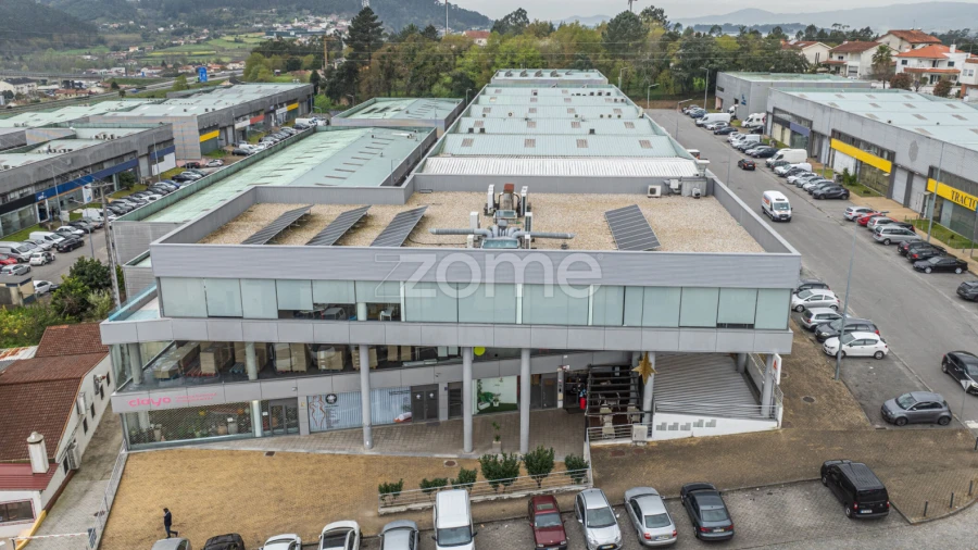 Terreno Comércio / Armazém para Venda em Sequeira