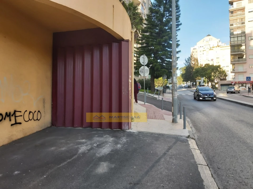 Garagem para Arrendamento em Algueirão-Mem Martins Foto 7