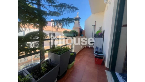 Apartamento T2 para Venda em Algoz e Tunes