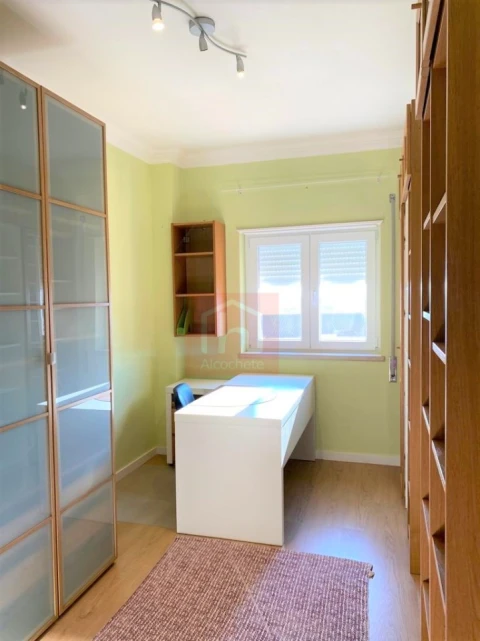 Apartamento T3 para Arrendamento em Alcochete