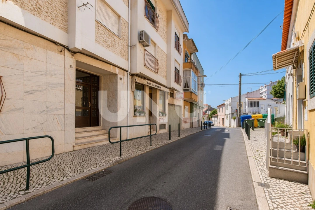 Apartamento T2 para Venda em Alverca do Ribatejo e Sobralinho Foto 18