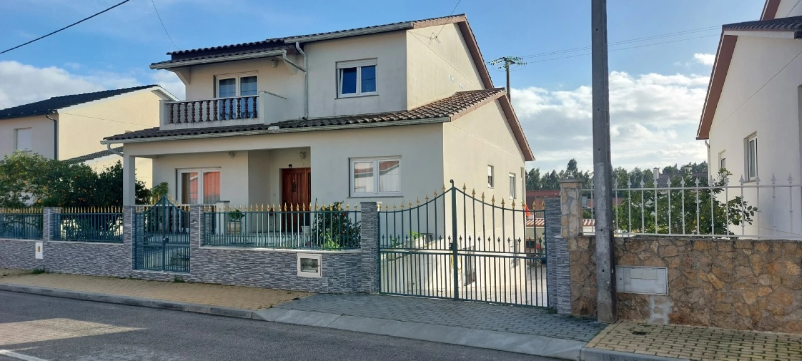 Moradia T4 para Venda em Vieira de Leiria Foto 2