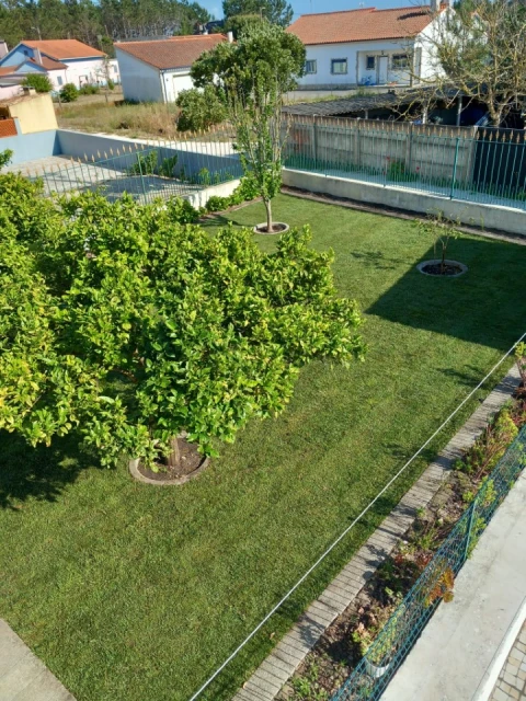 Moradia T4 para Venda em Vieira de Leiria