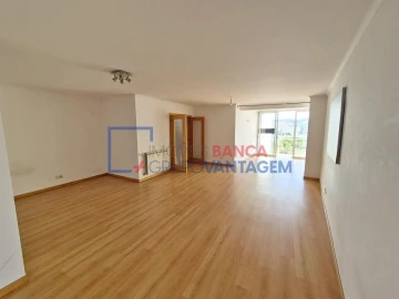 Apartamento T2 para Venda em Rio de Mouro