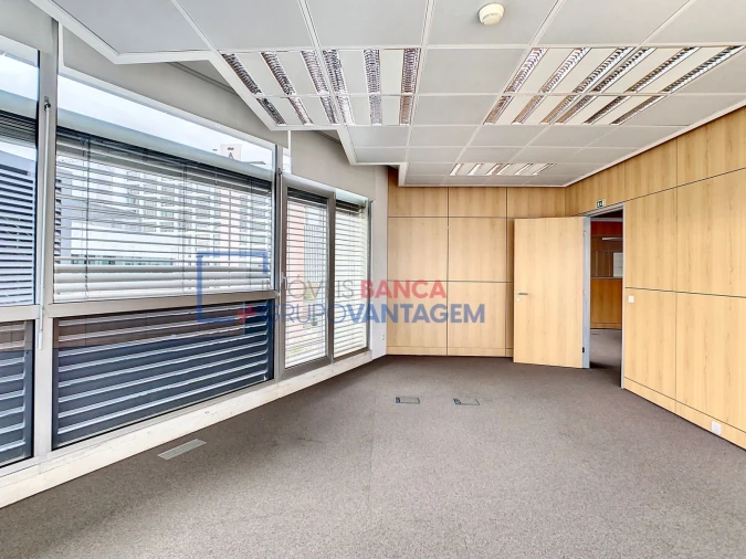Escritório para Arrendamento em Parque das Nações Foto 17