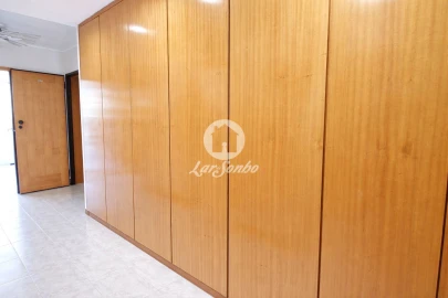 Apartamento T2 para Venda em Arcozelo