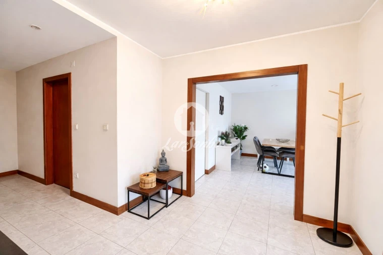 Apartamento T2 para Venda em Arcozelo Foto 9