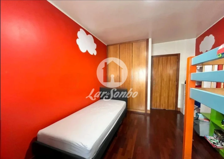 Apartamento T2 para Venda em Arcozelo Foto 17