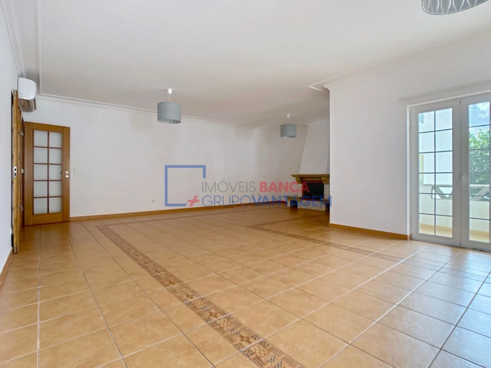 Apartamento T4 para Venda em Santa Maria e São Miguel, São Martinho, São Pedro Penaferrim Foto 7