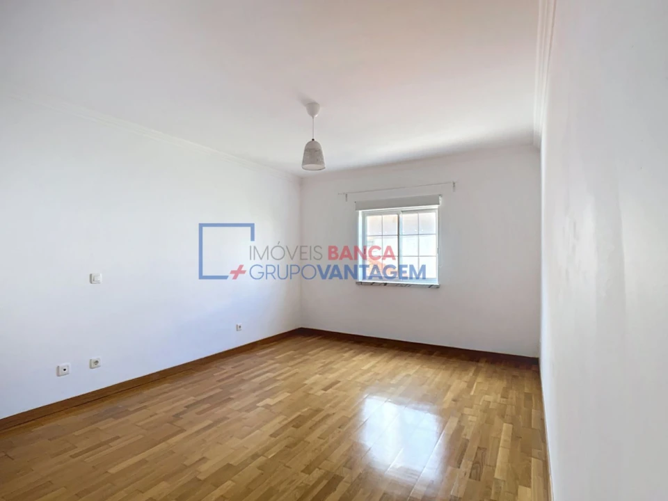 Apartamento T4 para Venda em Santa Maria e São Miguel, São Martinho, São Pedro Penaferrim Foto 9