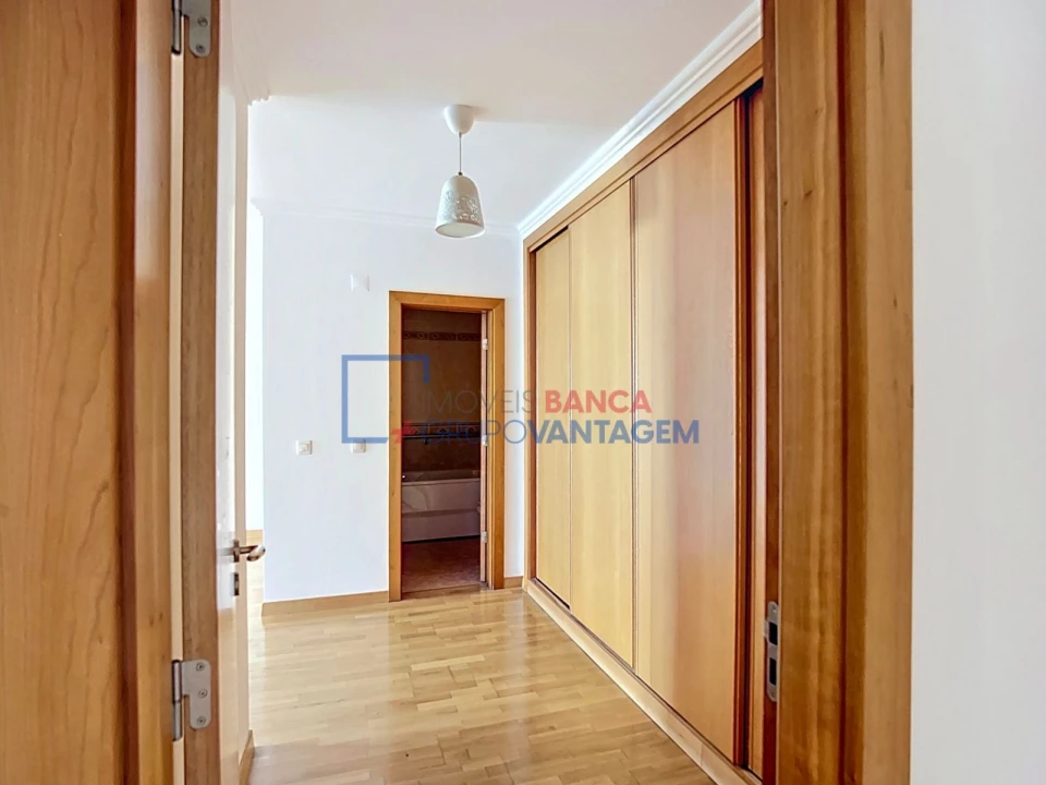 Apartamento T4 para Venda em Santa Maria e São Miguel, São Martinho, São Pedro Penaferrim Foto 18