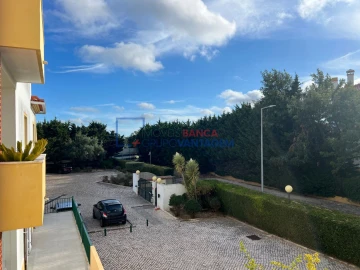 Apartamento T4 para Venda em Santa Maria e São Miguel, São Martinho, São Pedro Penaferrim