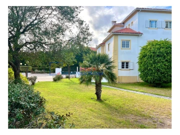 Apartamento T4 para Venda em Santa Maria e São Miguel, São Martinho, São Pedro Penaferrim