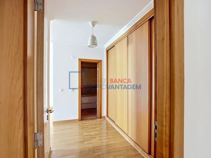 Apartamento T4 para Venda em Santa Maria e São Miguel, São Martinho, São Pedro Penaferrim Foto 18