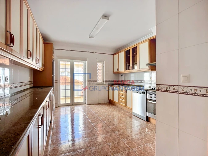 Apartamento T4 para Venda em Santa Maria e São Miguel, São Martinho, São Pedro Penaferrim Foto 22