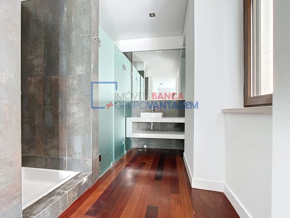 Apartamento T4 para Venda em Avenidas Novas Foto 11