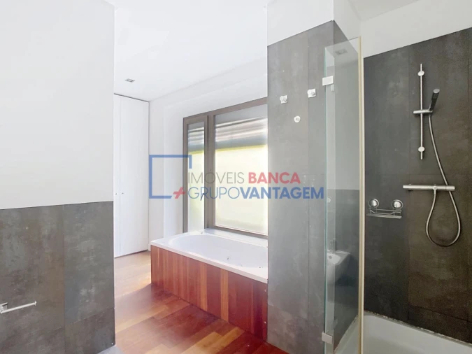 Apartamento T4 para Venda em Avenidas Novas Foto 4