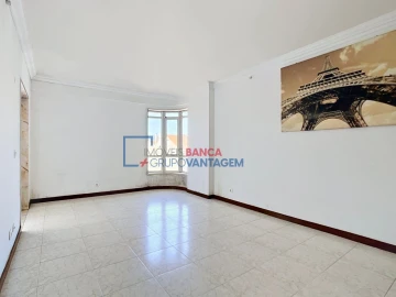 Apartamento T3 para Venda em Algueirão-Mem Martins