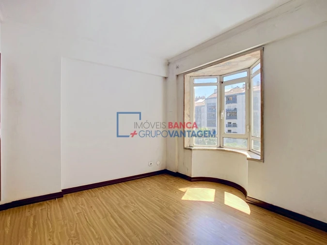 Apartamento T3 para Venda em Algueirão-Mem Martins Foto 16