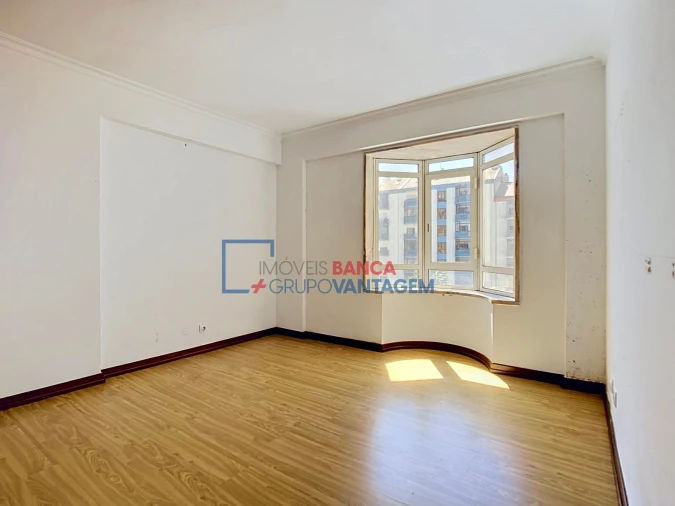 Apartamento T3 para Venda em Algueirão-Mem Martins Foto 18