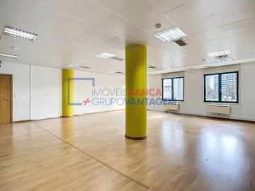 Escritório para Arrendamento em São Domingos de Benfica