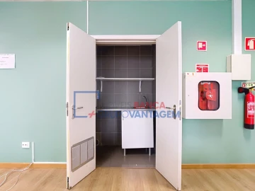 Escritório para Arrendamento em São Domingos de Benfica