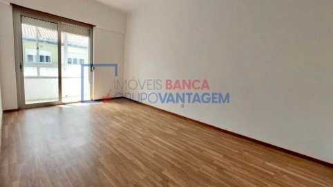 Apartamento T3 para Venda em Algueirão-Mem Martins