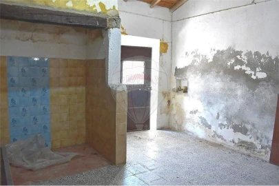 Moradia T1 para Venda em Benavila e Valongo